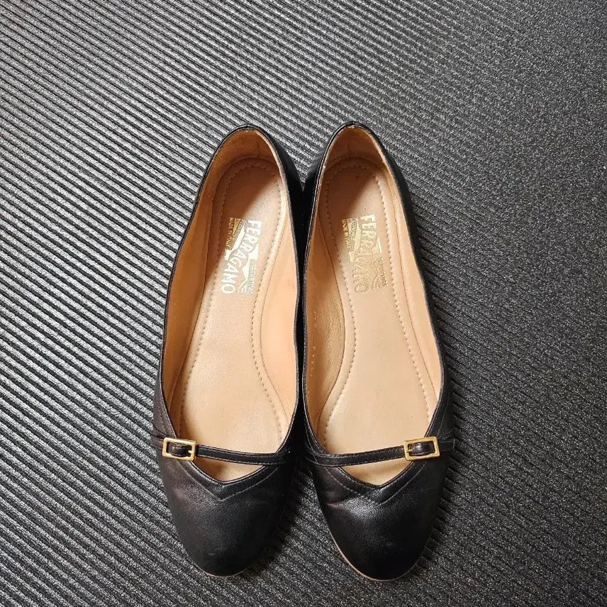 [BUNJANG] Salvatore Ferragamo Audrey Black Ballet Flats Size 7C / 페라가모 블랙 플랫슈즈 여성 구두 7C, 오드리