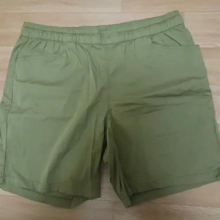 [SOLD OUT] 블랙다이아몬드 숏반바지 올리브카키 34사이즈