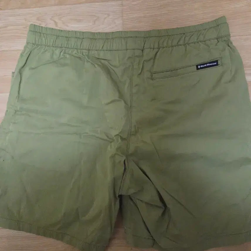 [SOLD OUT] 블랙다이아몬드 숏반바지 올리브카키 34사이즈