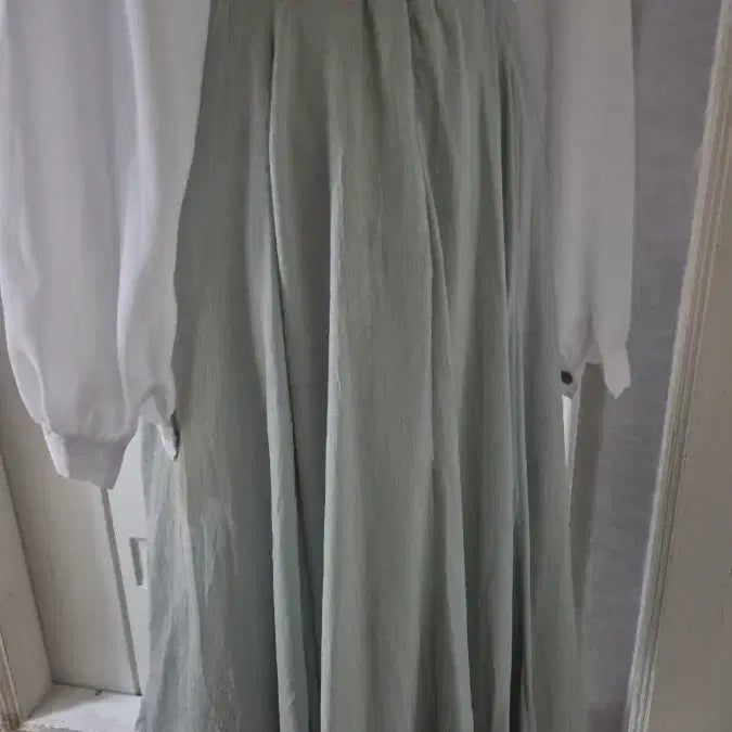 [BUNJANG] Charming Mint Flare Long Skirt / 일본 매력적인 민트 플레어 롱 스커트