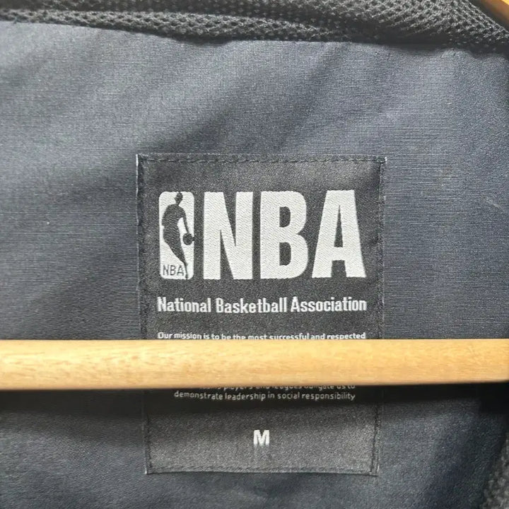 [SOLD OUT] NBA 남성 반 후드집업 아노락 자켓 점퍼 M