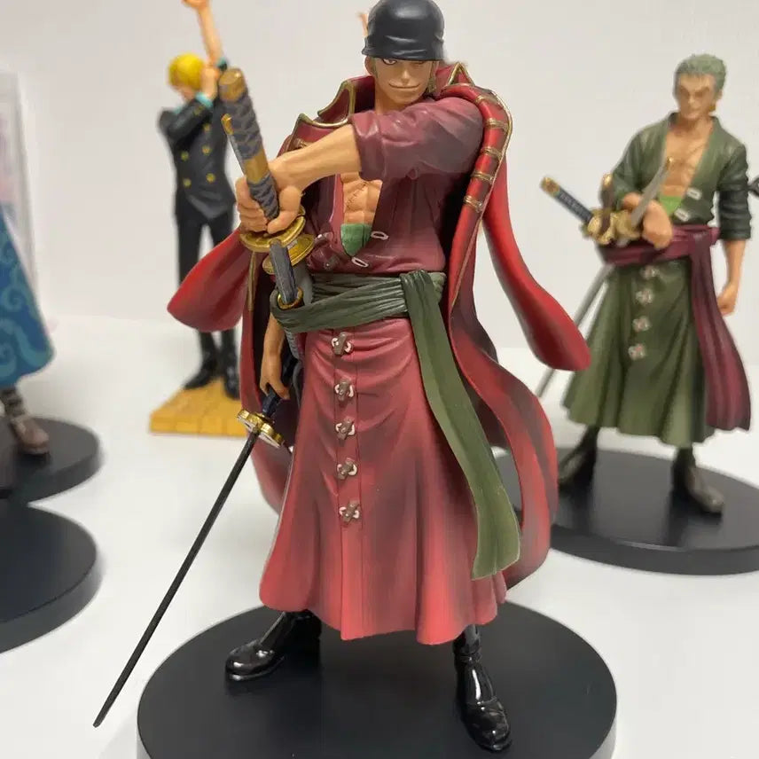 [BUNJANG] Banpresto Roronoa Zoro Figure Bundle Set / (본문 확인) 원피스 롤로노아 조로 피규어 일괄 (반프레스토, 필름z)