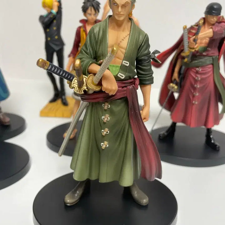 [BUNJANG] Banpresto Roronoa Zoro Figure Bundle Set / (본문 확인) 원피스 롤로노아 조로 피규어 일괄 (반프레스토, 필름z)
