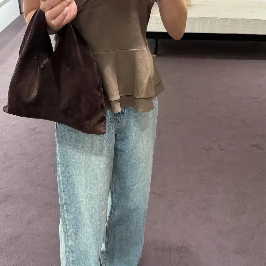 [BUNJANG] Lovemewoo Aru Sleeveless Top Khaki Medium / 러브미우 아루 나시 BL