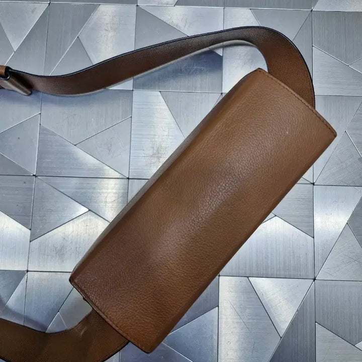 [BUNJANG] Margesherwood Crossbody Bag / 마지셔우드 크로스백 (택포)
