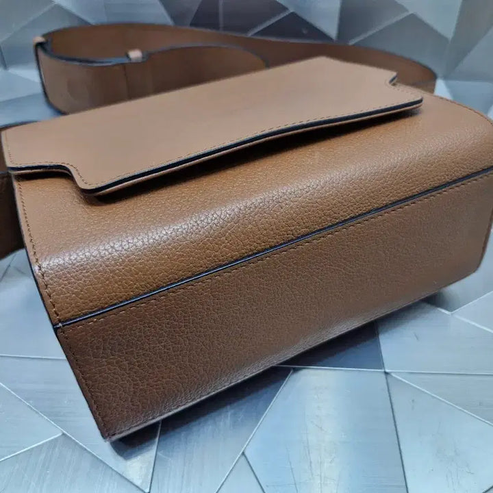 [BUNJANG] Margesherwood Crossbody Bag / 마지셔우드 크로스백 (택포)