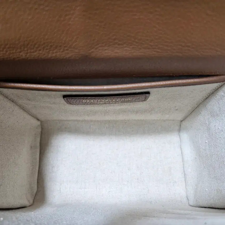 [BUNJANG] Margesherwood Crossbody Bag / 마지셔우드 크로스백 (택포)