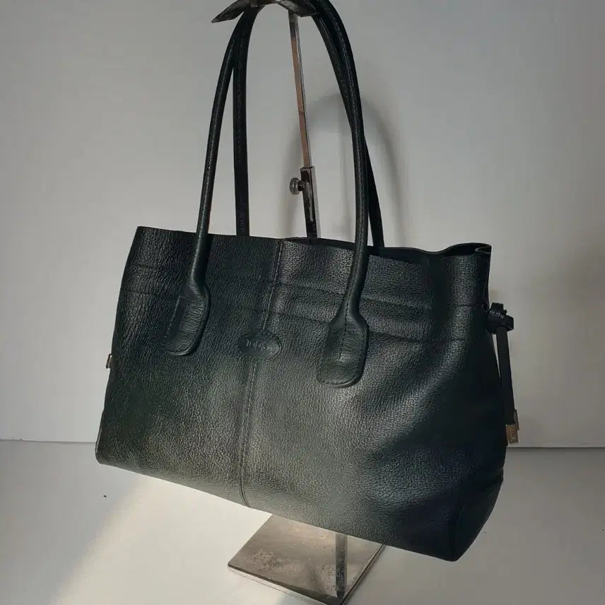 [SOLD OUT] 정품이고 ㅡ토즈ㅡ가죽 ㅡ토트백