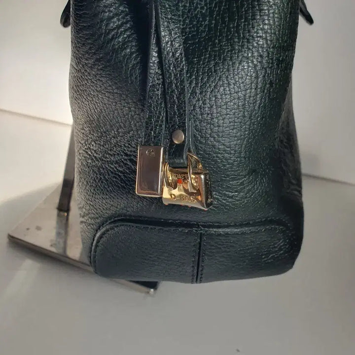 [SOLD OUT] 정품이고 ㅡ토즈ㅡ가죽 ㅡ토트백