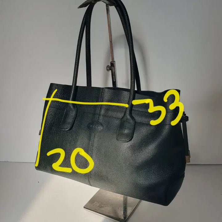 [SOLD OUT] 정품이고 ㅡ토즈ㅡ가죽 ㅡ토트백
