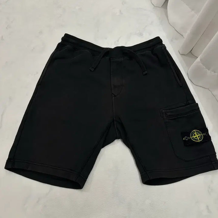 [SOLD OUT] 스톤아일랜드 카고 반바지 M 사이즈