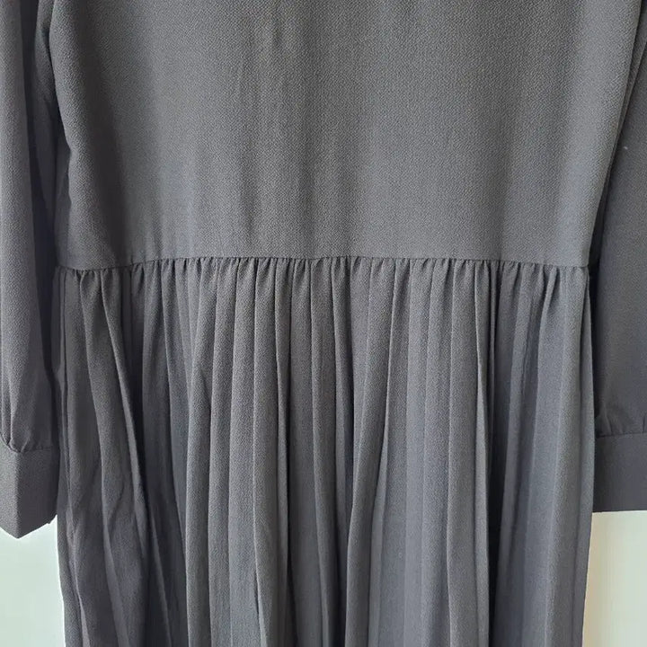 [BUNJANG] Black Pleated Ribbon Dress / 55-66)블랙 플리츠 리본원피스/새제품