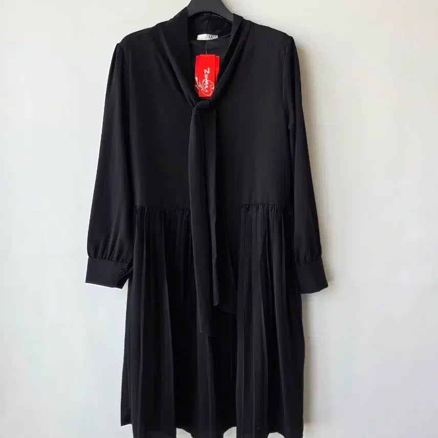 [BUNJANG] Black Pleated Ribbon Dress / 55-66)블랙 플리츠 리본원피스/새제품