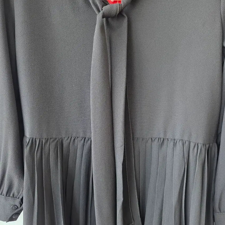 [BUNJANG] Black Pleated Ribbon Dress / 55-66)블랙 플리츠 리본원피스/새제품