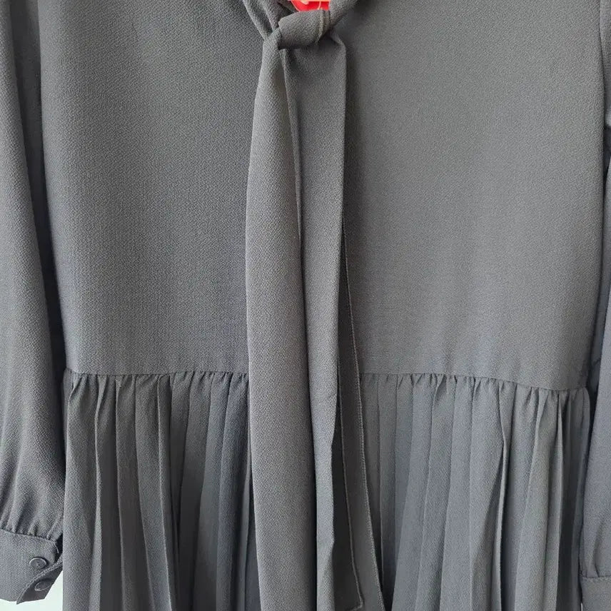 [BUNJANG] Black Pleated Ribbon Dress / 55-66)블랙 플리츠 리본원피스/새제품