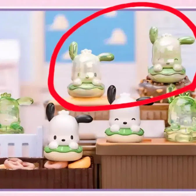 [BUNJANG] Sanrio Pochacco Mini Donut Figure / [새상품] 산리오 랜덤 피규어 > 포차코 미니 도넛 피규어