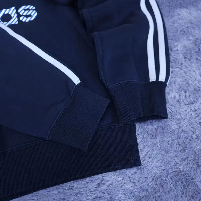 [SOLD OUT] 095 아디다스 맨투맨 | A