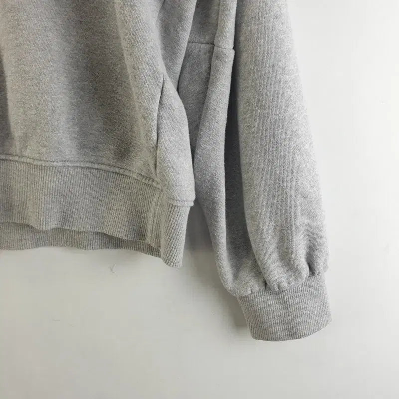 [BUNJANG] Love &amp; Show Gray Crop Sweatshirt / 러브앤쇼 여성FREE 그레이 크롭 맨투맨 M5733