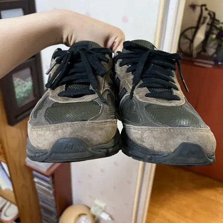 [BUNJANG] New Balance 990v4 Military Green Sneakers / 뉴발란스 990v4 밀리터리 그린 260 판매
