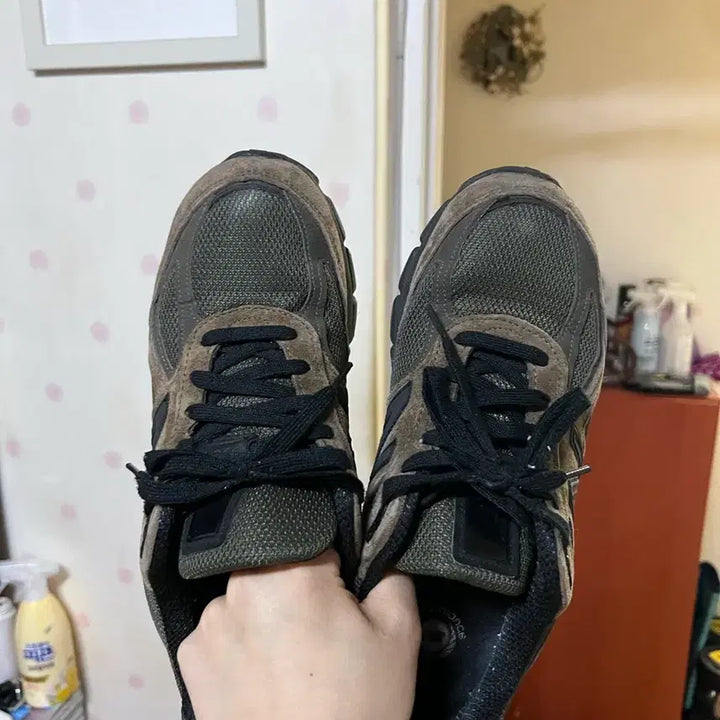 [BUNJANG] New Balance 990v4 Military Green Sneakers / 뉴발란스 990v4 밀리터리 그린 260 판매