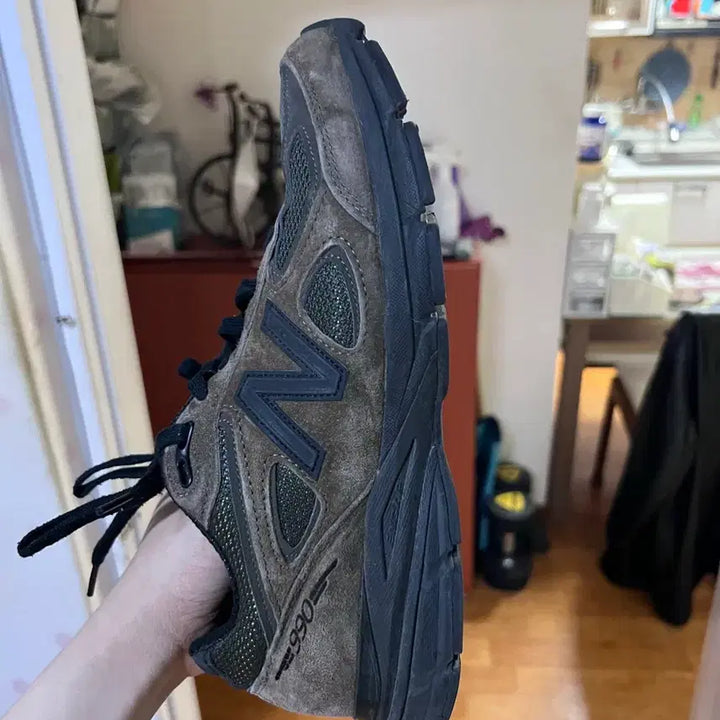 [BUNJANG] New Balance 990v4 Military Green Sneakers / 뉴발란스 990v4 밀리터리 그린 260 판매