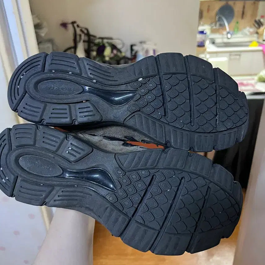 [BUNJANG] New Balance 990v4 Military Green Sneakers / 뉴발란스 990v4 밀리터리 그린 260 판매