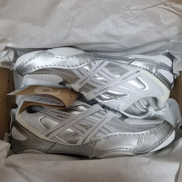 [BUNJANG] Asics Hypersink White Pure Silver Shoes / 아식스 하이퍼싱크 화이트 퓨어 실버 235 새상품
