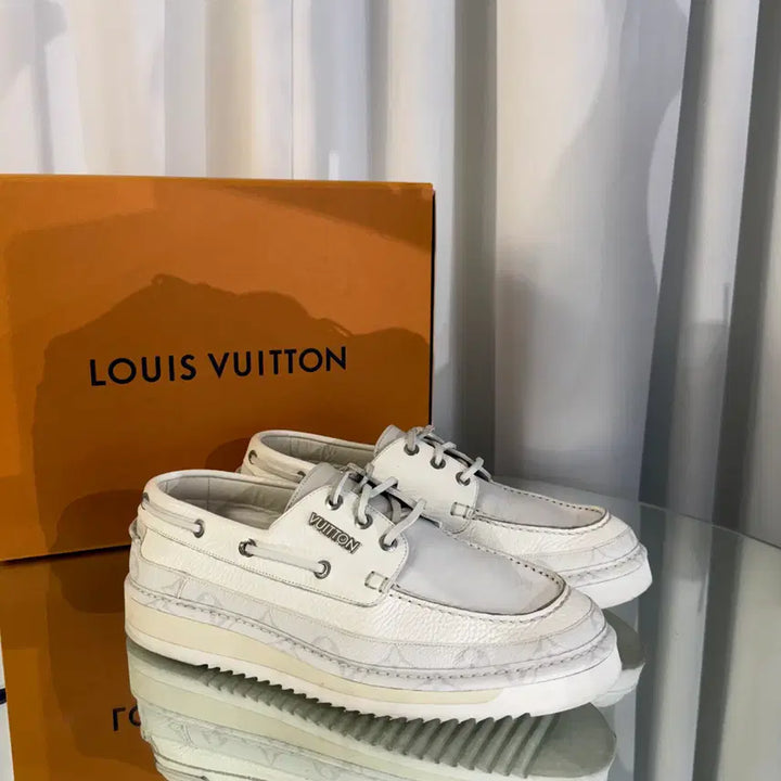 [BUNJANG] Louis Vuitton Monogram Driving Boat Shoes / [9] 루이비통 모노그램 드라이빙 보트 슈트