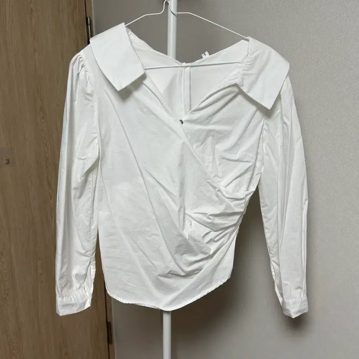[BUNJANG] White Lab Blouse / 화이트 랩 블라우스