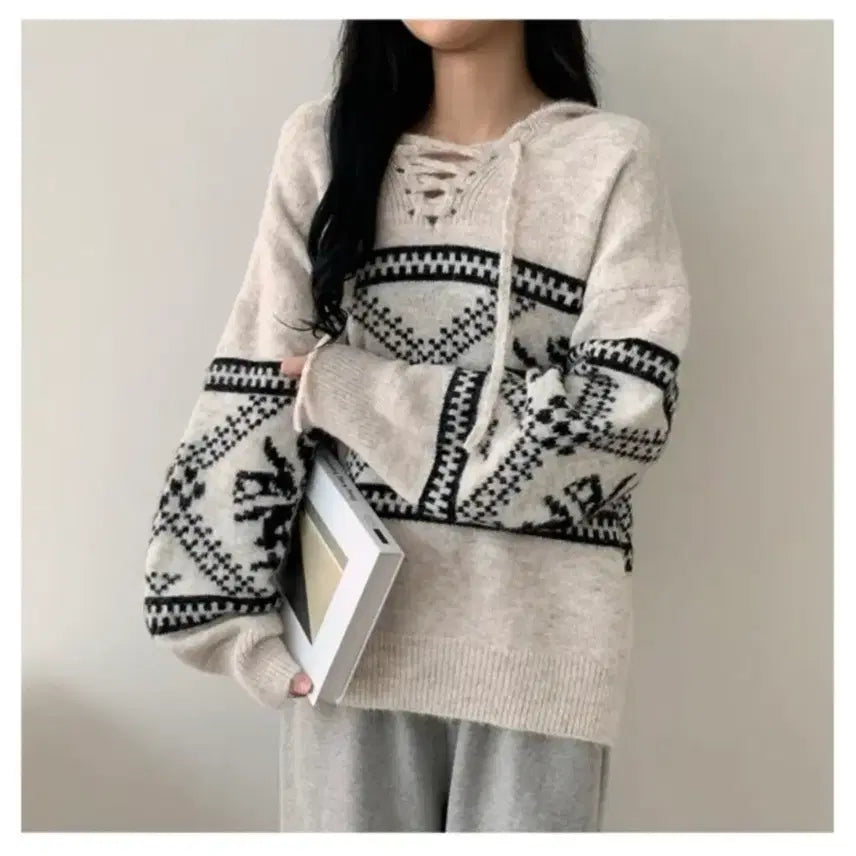 [BUNJANG] Snowflake Hooded Knit Sweater / 눈꽃 후드니트 [Free,블랙]