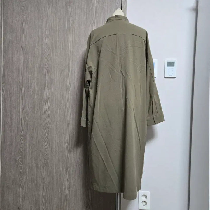 [BUNJANG] Esae Henry Neck Midi Dress / 이새 헨리넥 미디 원피스