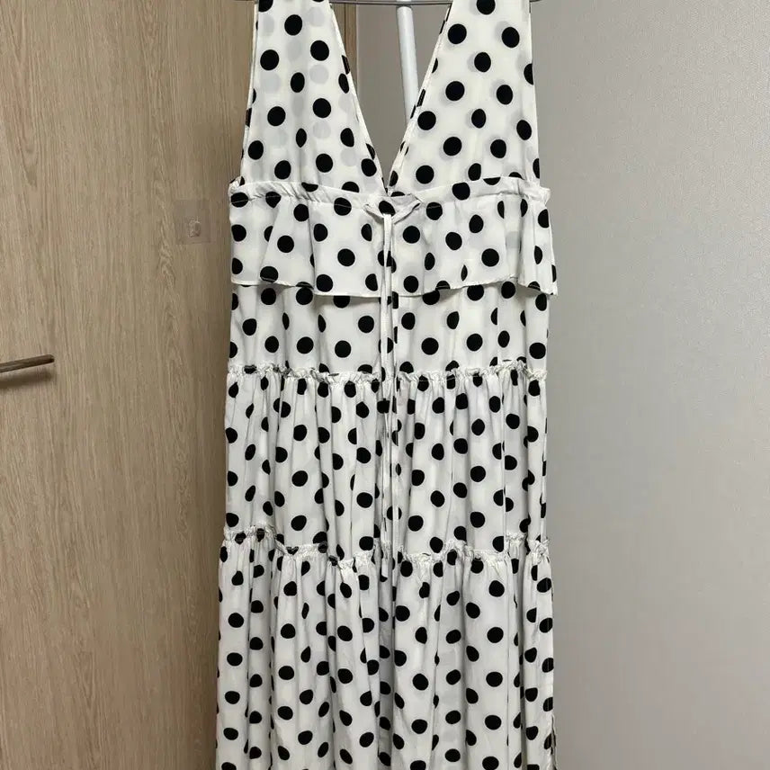 [SOLD OUT] 화이트 도트 롱 원피스