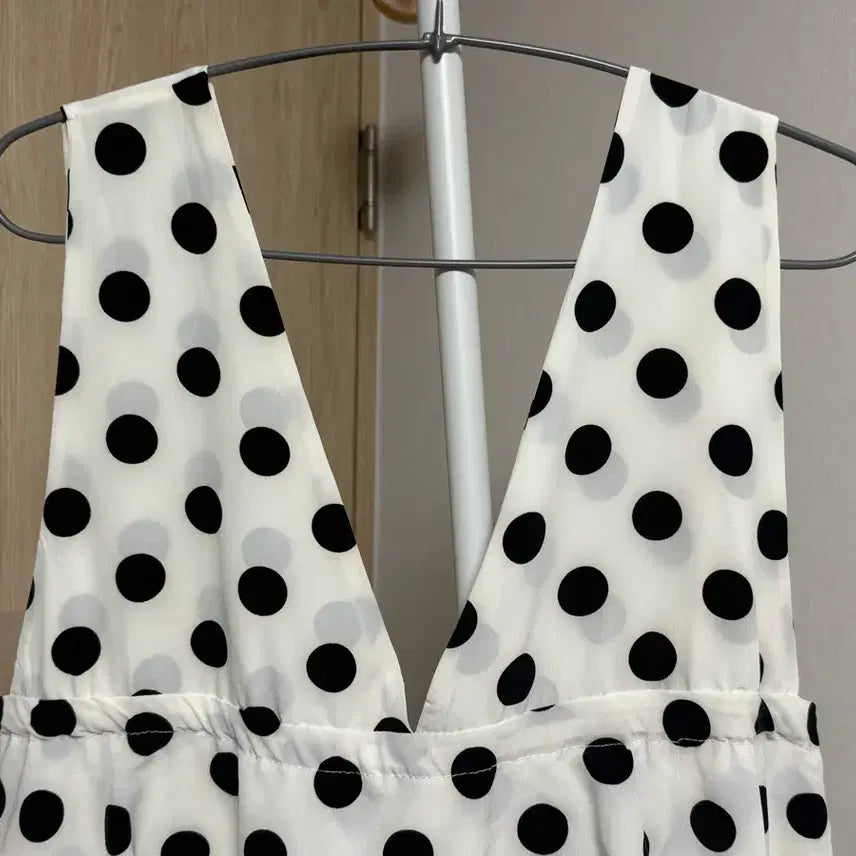 [SOLD OUT] 화이트 도트 롱 원피스