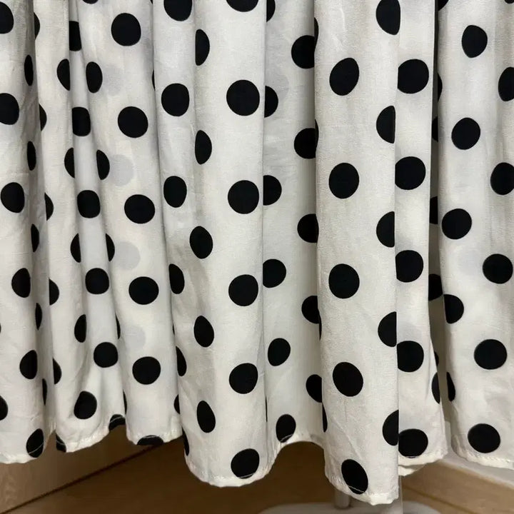 [SOLD OUT] 화이트 도트 롱 원피스