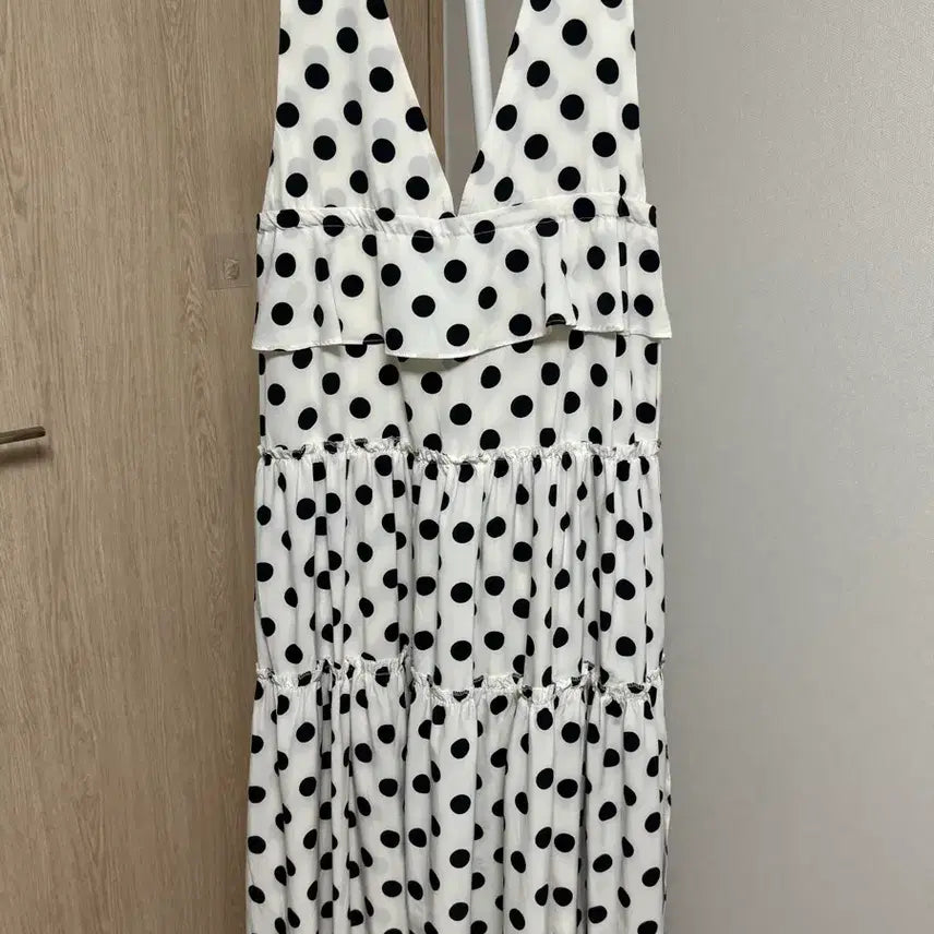 [SOLD OUT] 화이트 도트 롱 원피스