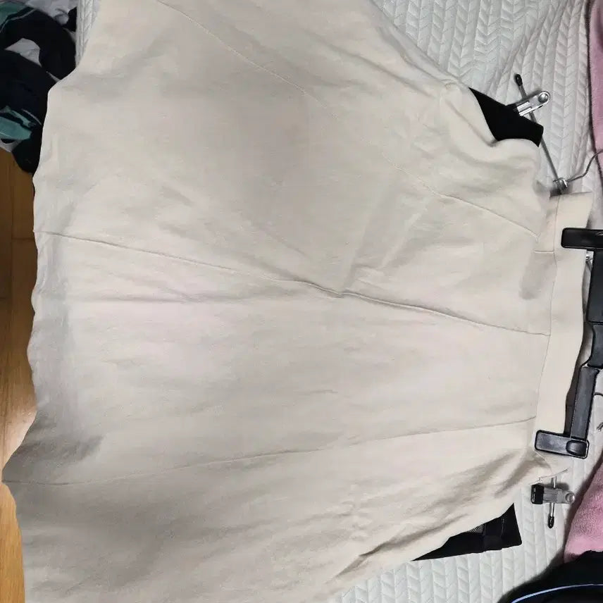 [BUNJANG] Ivory Flare Midi Skirt / 아이보리 플레어 미디 스커트