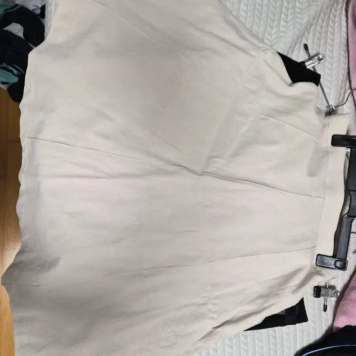 [BUNJANG] Ivory Flare Midi Skirt / 아이보리 플레어 미디 스커트