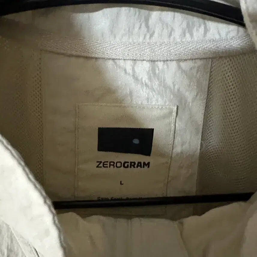[BUNJANG] Zerogram Windbreaker Jacket Ivory / 제로그램 바람막이 자켓 아이보리
