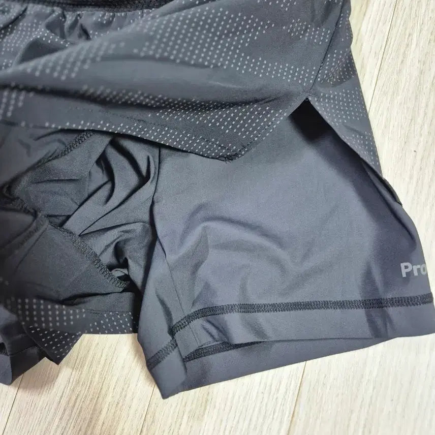 [SOLD OUT] 새제품) 스파이더 여성 러닝 프리 핏 레깅 쇼츠 (3부)