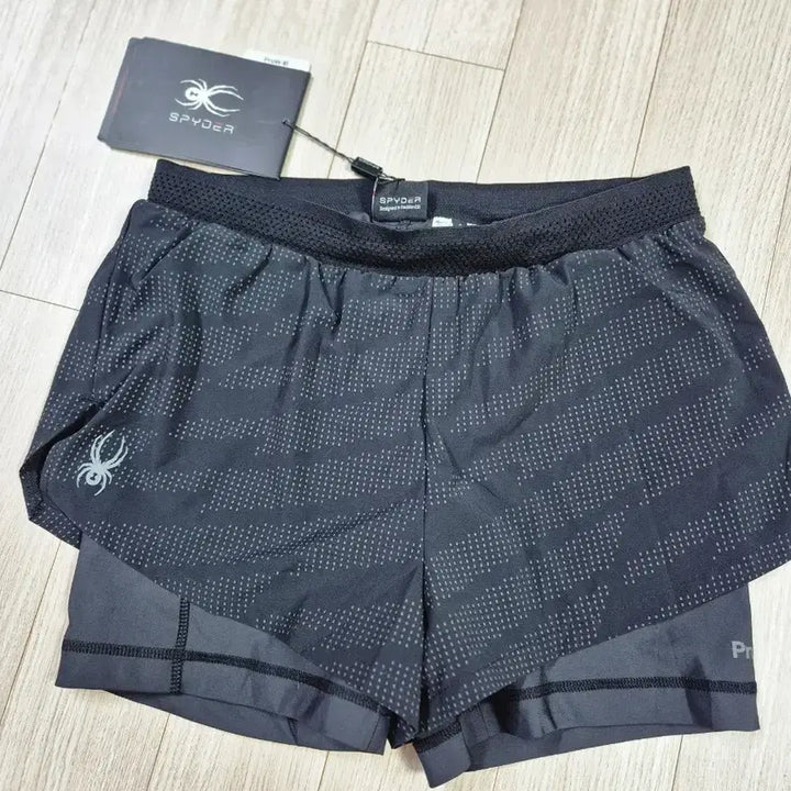 [SOLD OUT] 새제품) 스파이더 여성 러닝 프리 핏 레깅 쇼츠 (3부)