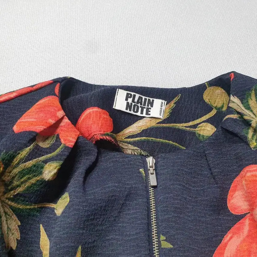 [BUNJANG] Plain Note Flower Pattern Zip-Up Jumper Women&