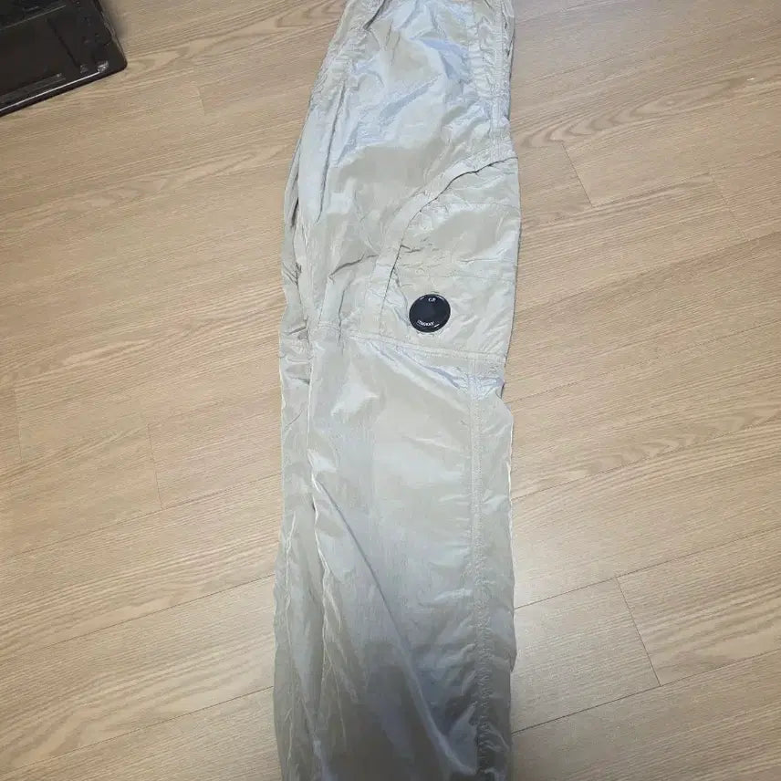 [BUNJANG] CP컴퍼니 CHROME -R REGULAR ZIPPED PANTS / CP컴퍼니 CHROME -R REGULAR ZIPPED PANTS