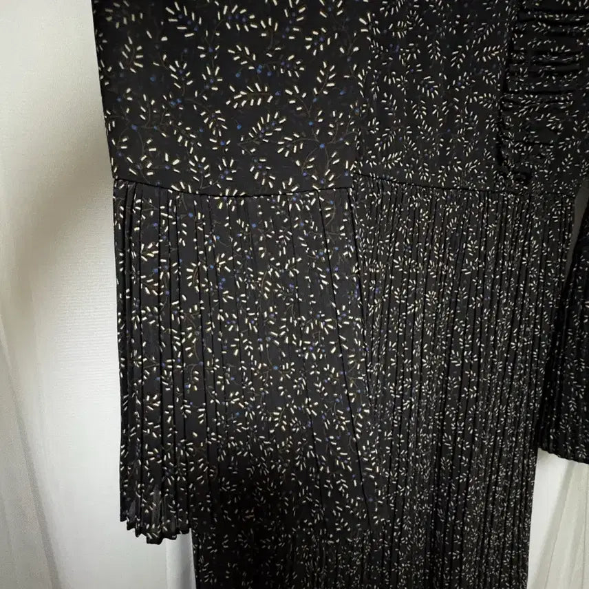 [BUNJANG] Black Chiffon Floral Print Long Dress / 잔꽃무늬 롱 원피스 블랙 쉬폰