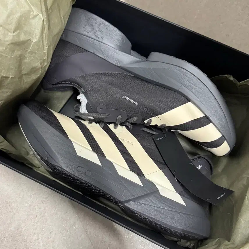 [BUNJANG] Y-3 Adios Pro 4 Sneakers / y-3 아디오스 프로4 285