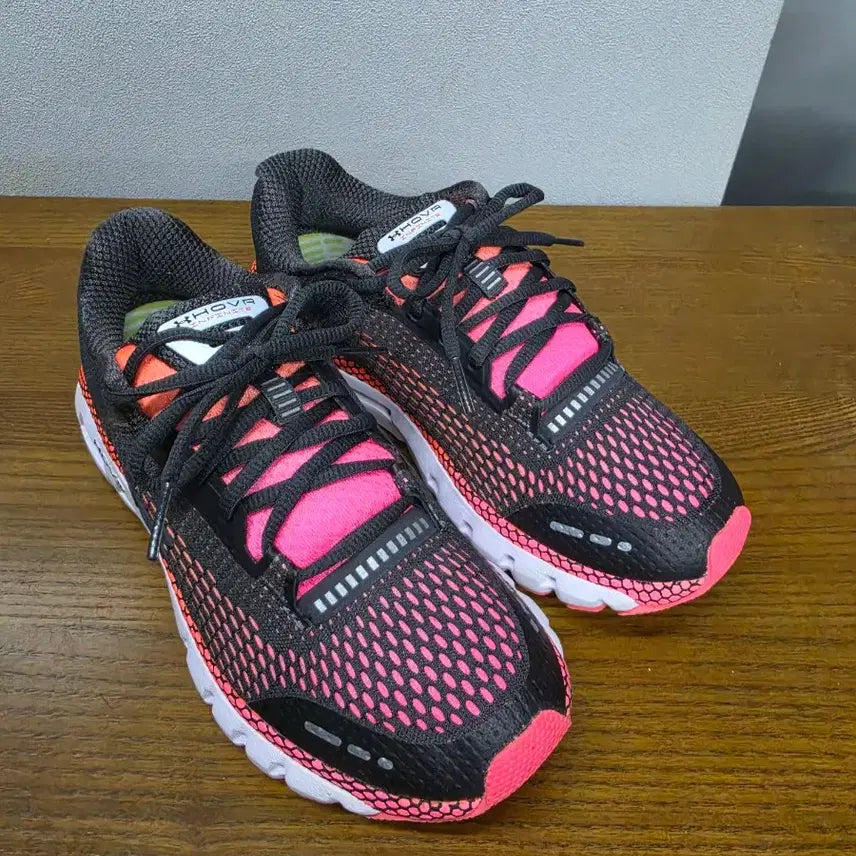 [BUNJANG] Under Armour HOVR Sonic 5 Black/Pink Sneakers / 언더아머 HOVR Sonic 5  블랙/핑크