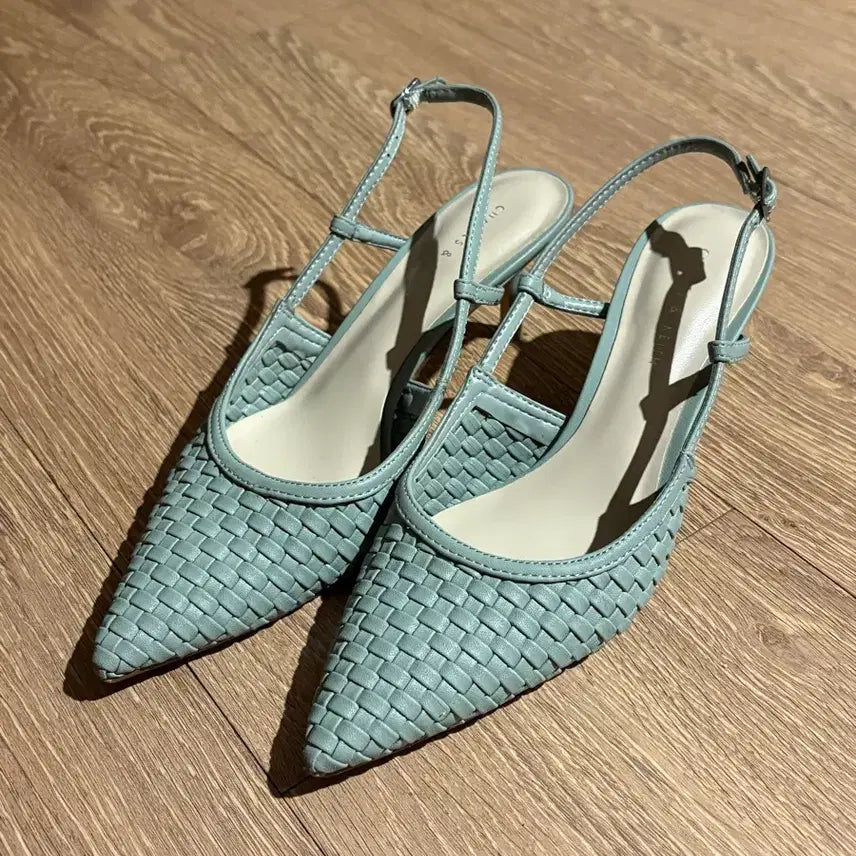 [BUNJANG] Charles &amp; Keith Slingback Heels (Size 35) / 찰스앤키스 슬링백 힐 35