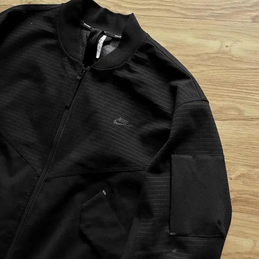 [BUNJANG] Nike NSW Storm-FIT Tech Pack Bomber Jacket / 나이키 NSW 스톰핏 테크팩 언라운드 봄버 자켓