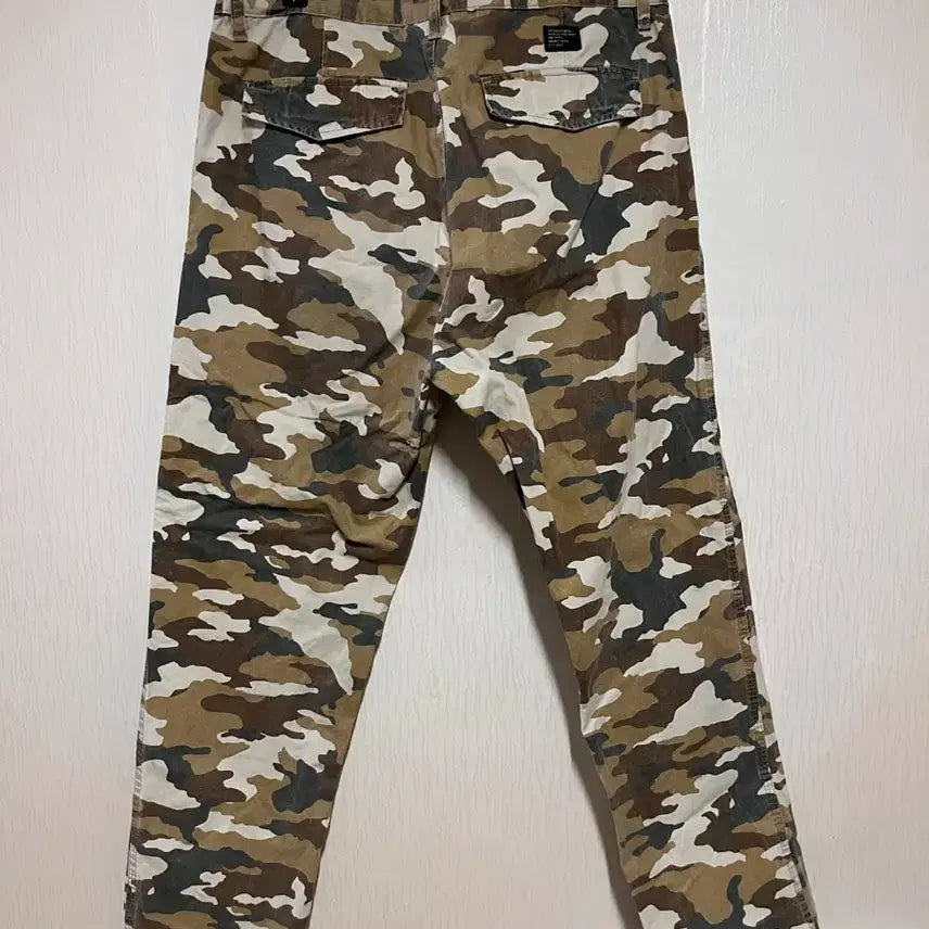 [SOLD OUT] 올드 스투시 카모팬츠