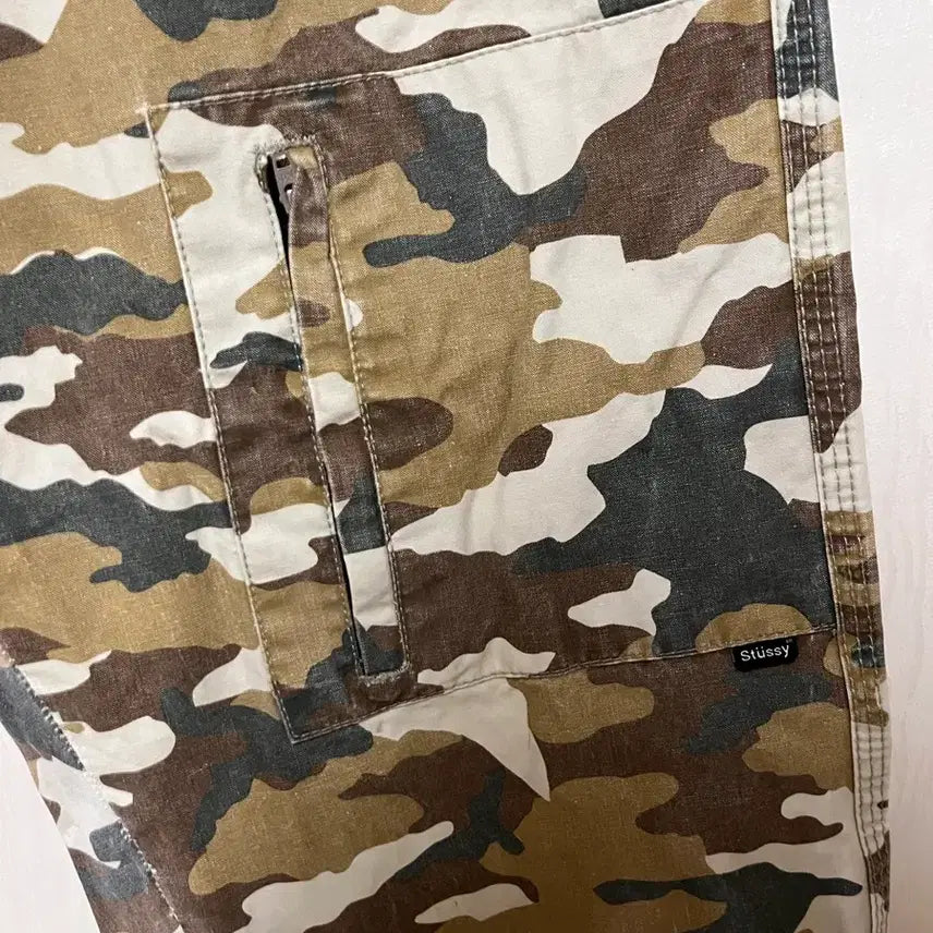 [SOLD OUT] 올드 스투시 카모팬츠