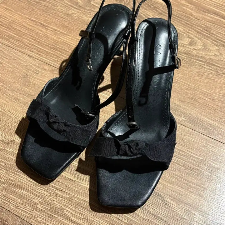 [BUNJANG] SAPPUN Ribbon Sandals 4cm Heels / 사뿐 리본 샌들힐 4cm굽